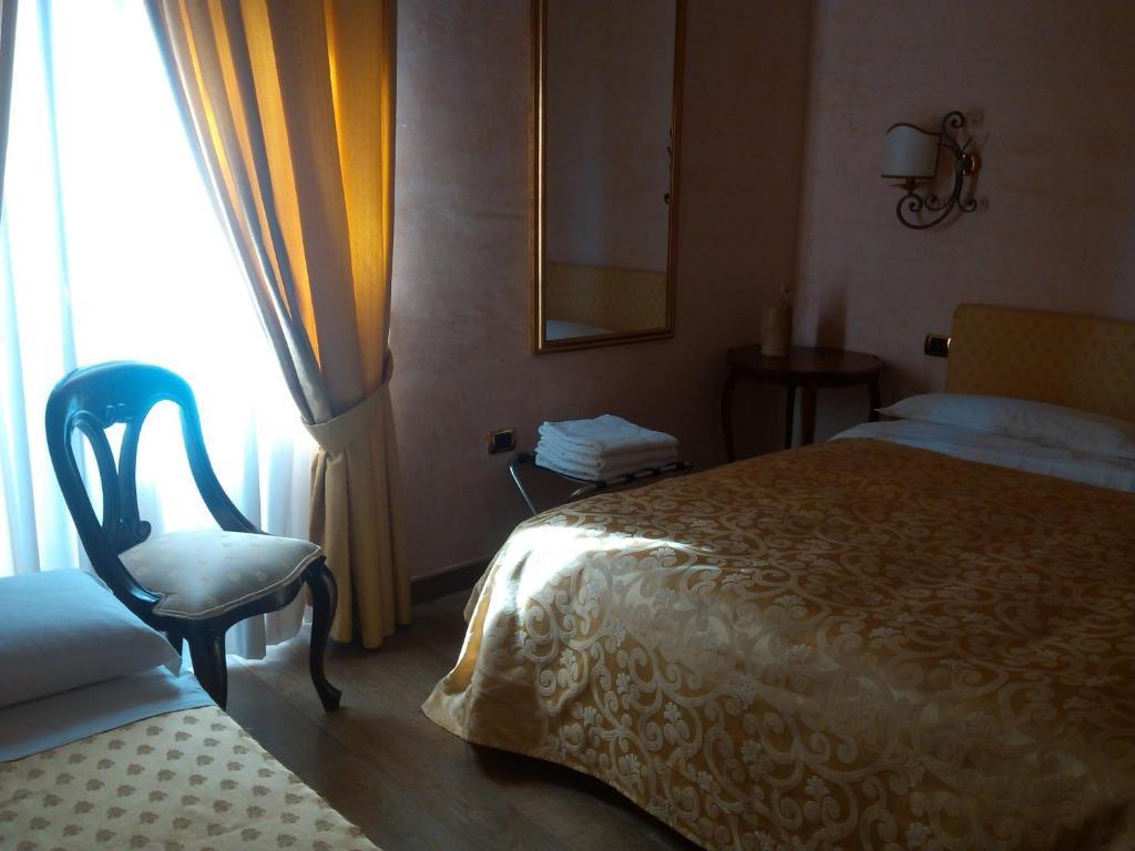 Hotel Sant'Agostino Paola Exterior photo