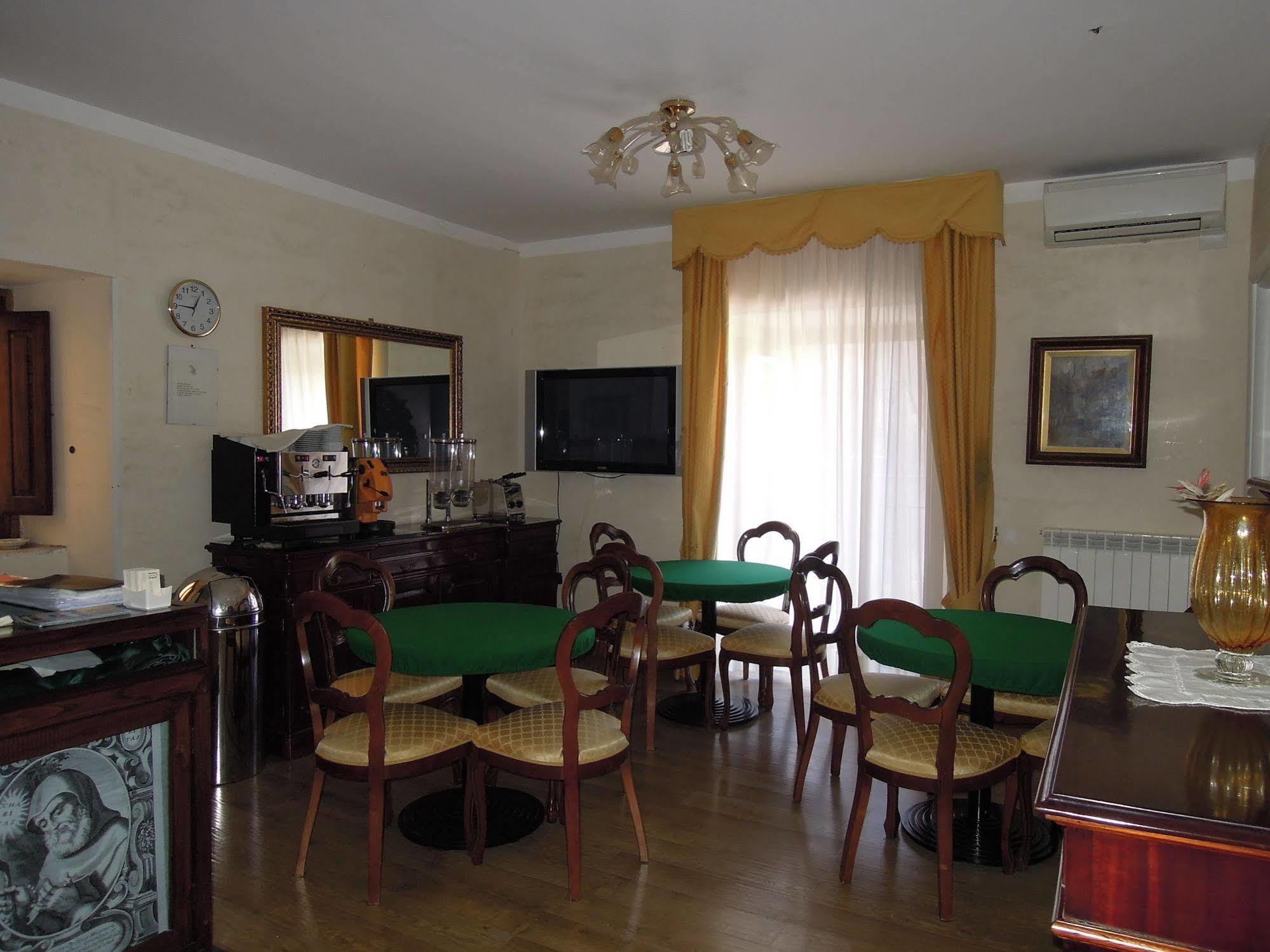 Hotel Sant'Agostino Paola Exterior photo