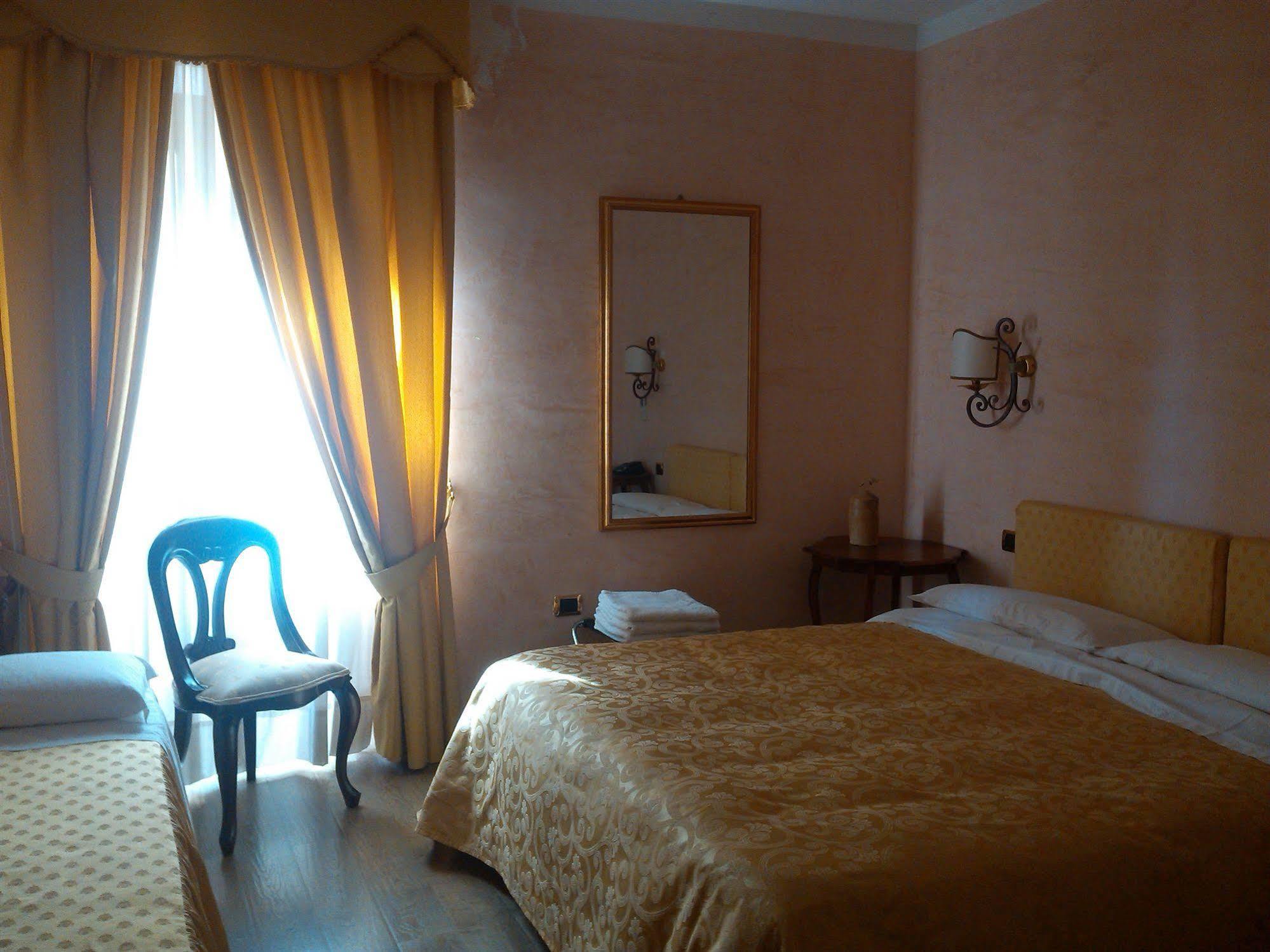 Hotel Sant'Agostino Paola Exterior photo